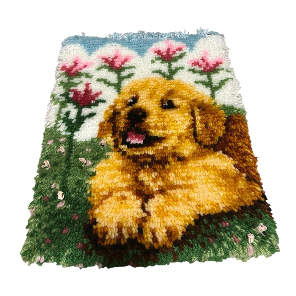 Vintage golden retriever/lab rig hooking - Multicolor